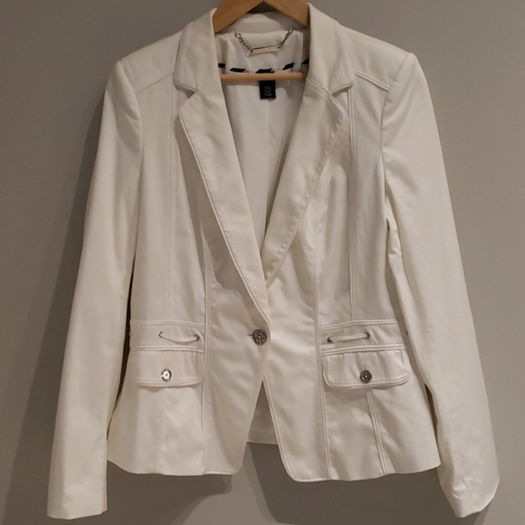 White House Black Market Jackets & Blazers - White House Black Market EUC White Blazer Size 14